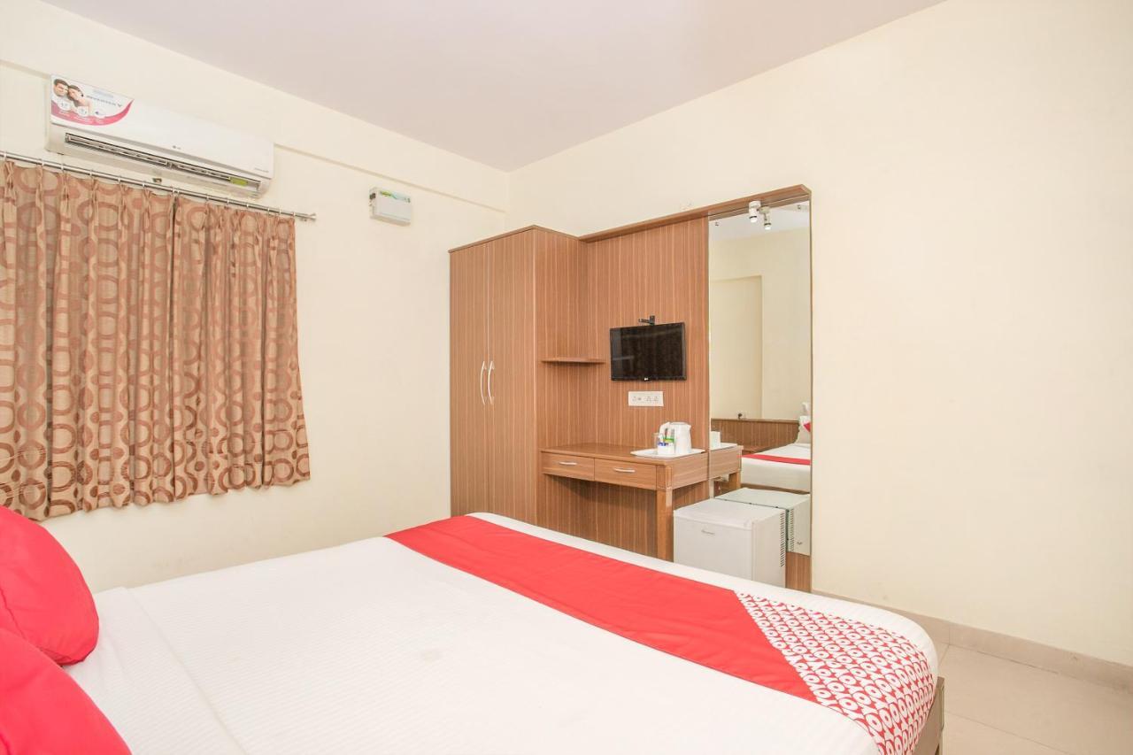 Oyo 7669 The Trinitywood Hotel Bangalore Luaran gambar