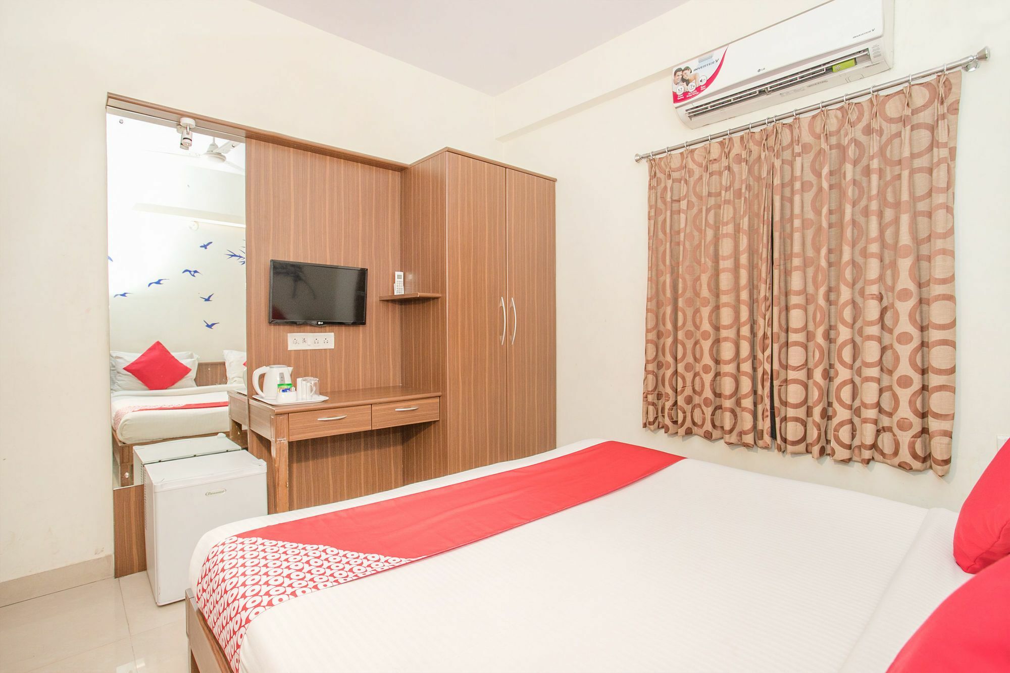 Oyo 7669 The Trinitywood Hotel Bangalore Luaran gambar